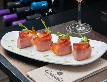 Bombette di speck e scamorza affumicata